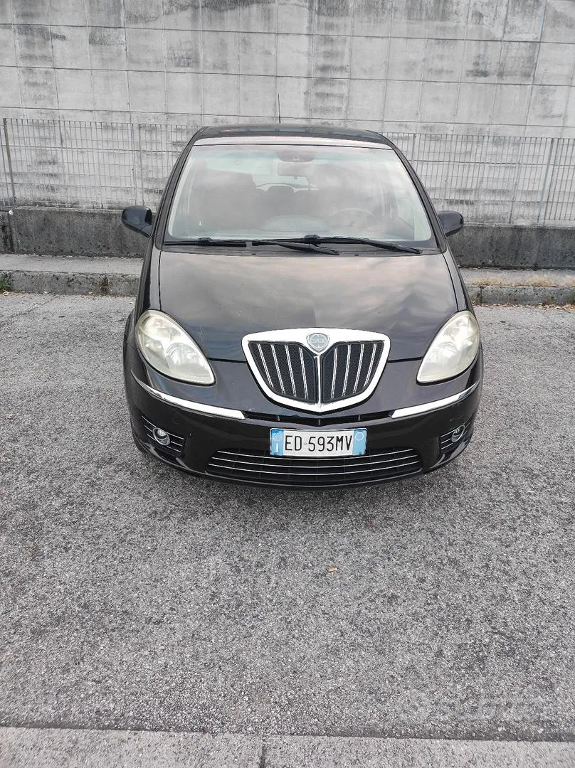 Lancia Musa 2010 photo 3