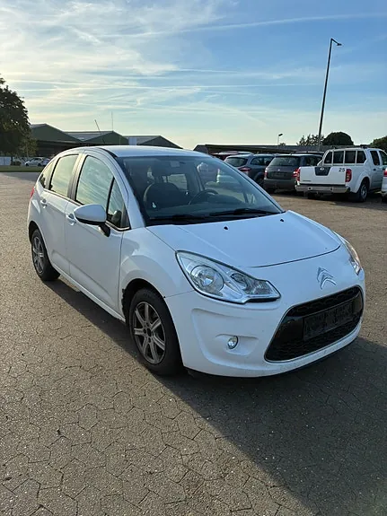 Citroen C3 2011 photo 2