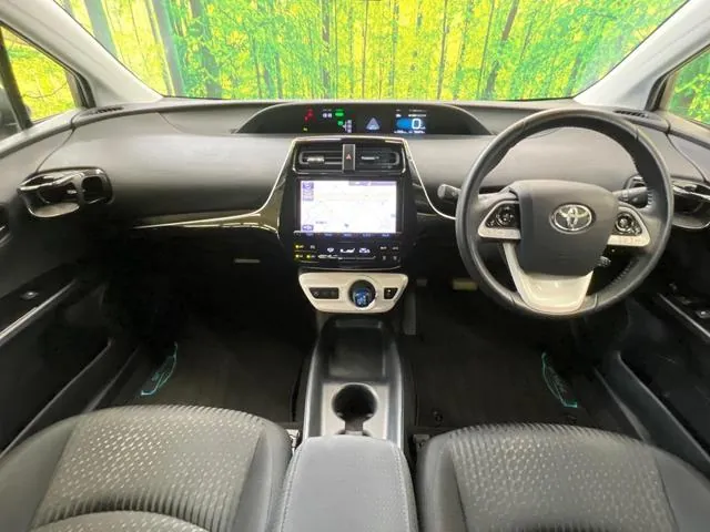 Toyota Prius 2017 photo 2