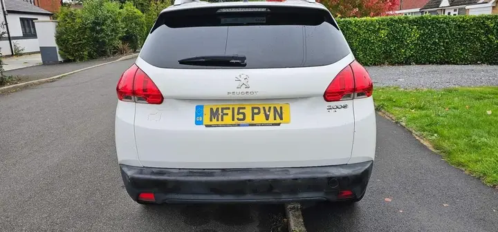 Peugeot 2008 2015 photo 5
