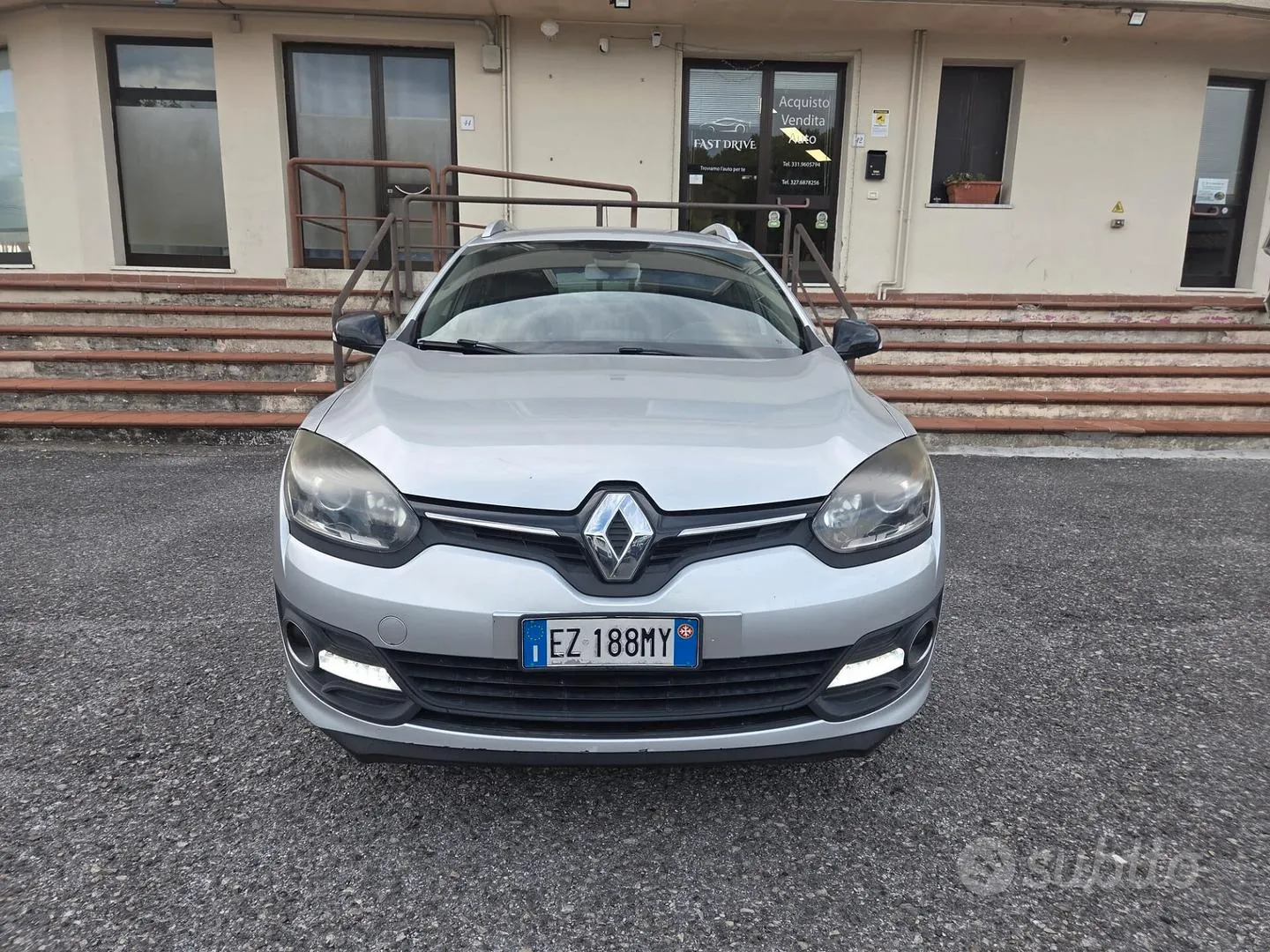 Renault Megane 2015 photo 2