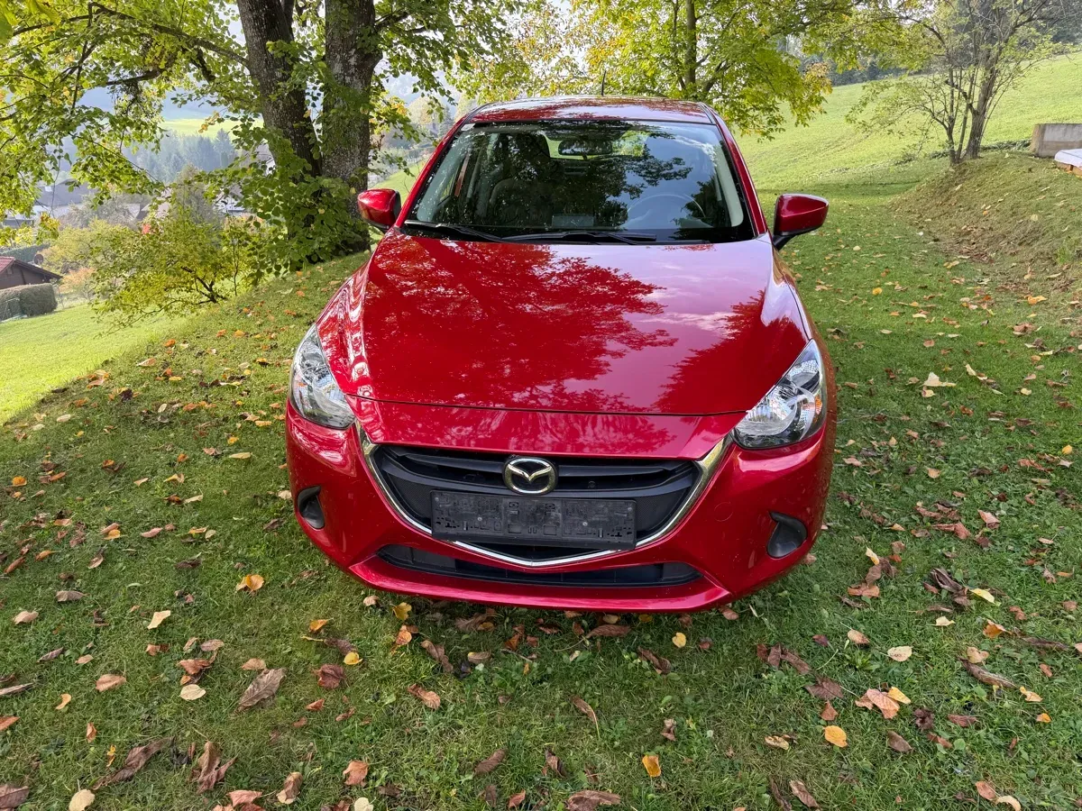 Mazda Mazda2 2015 photo 2