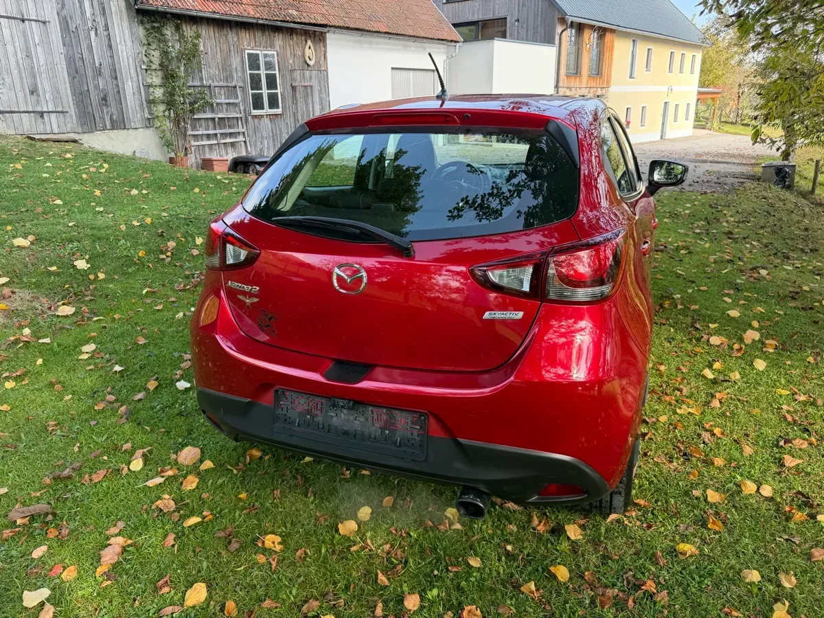 Mazda Mazda2 2015 photo 3
