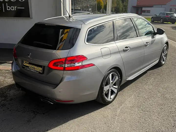 Peugeot 308 2018 photo 3