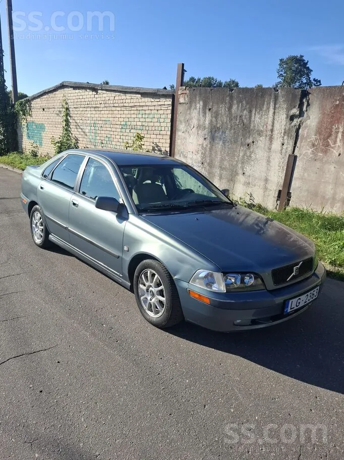 Volvo S40 2003 photo 2