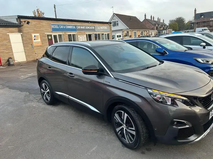 Peugeot 3008 2017 photo 2