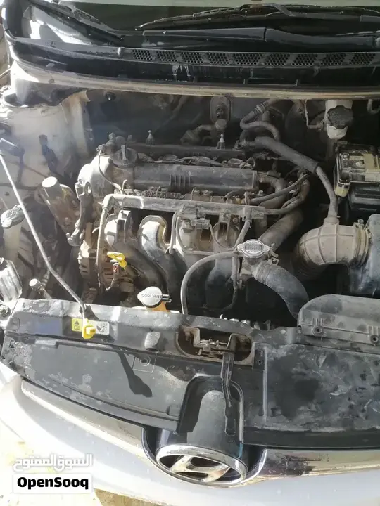 Hyundai Elantra 2012 photo 2