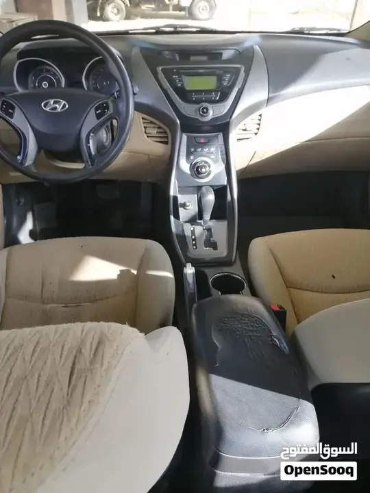 Hyundai Elantra 2012 photo 4