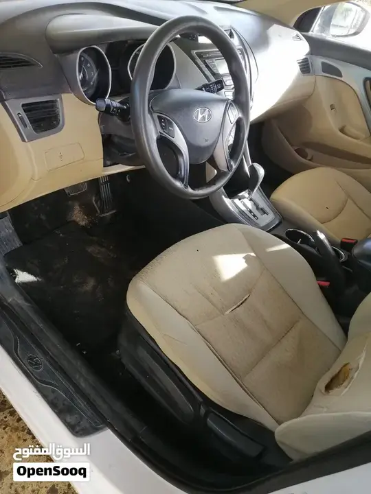 Hyundai Elantra 2012 photo 3