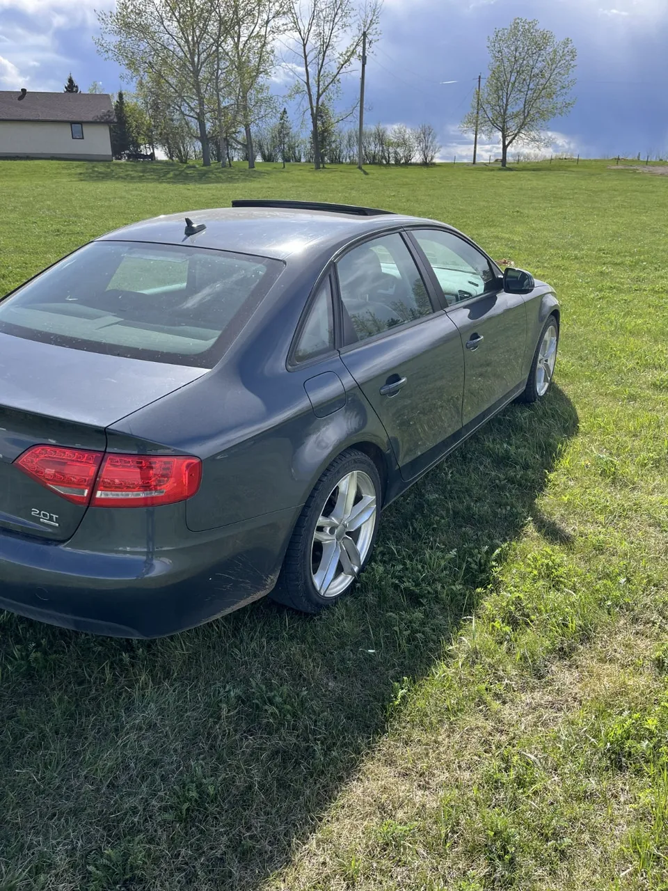 Audi A4 2010 photo 4