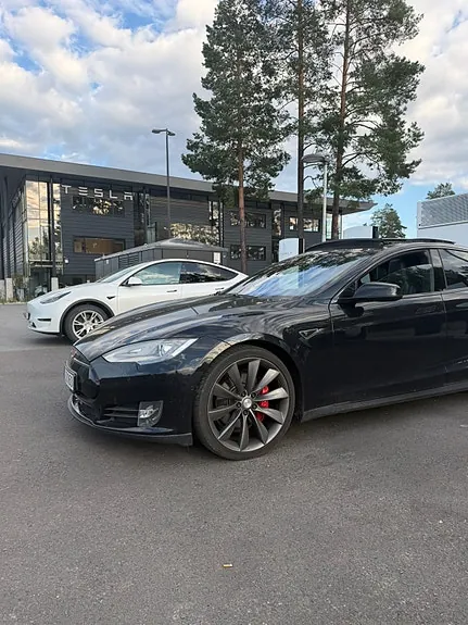 Tesla Model S 2015 photo 3
