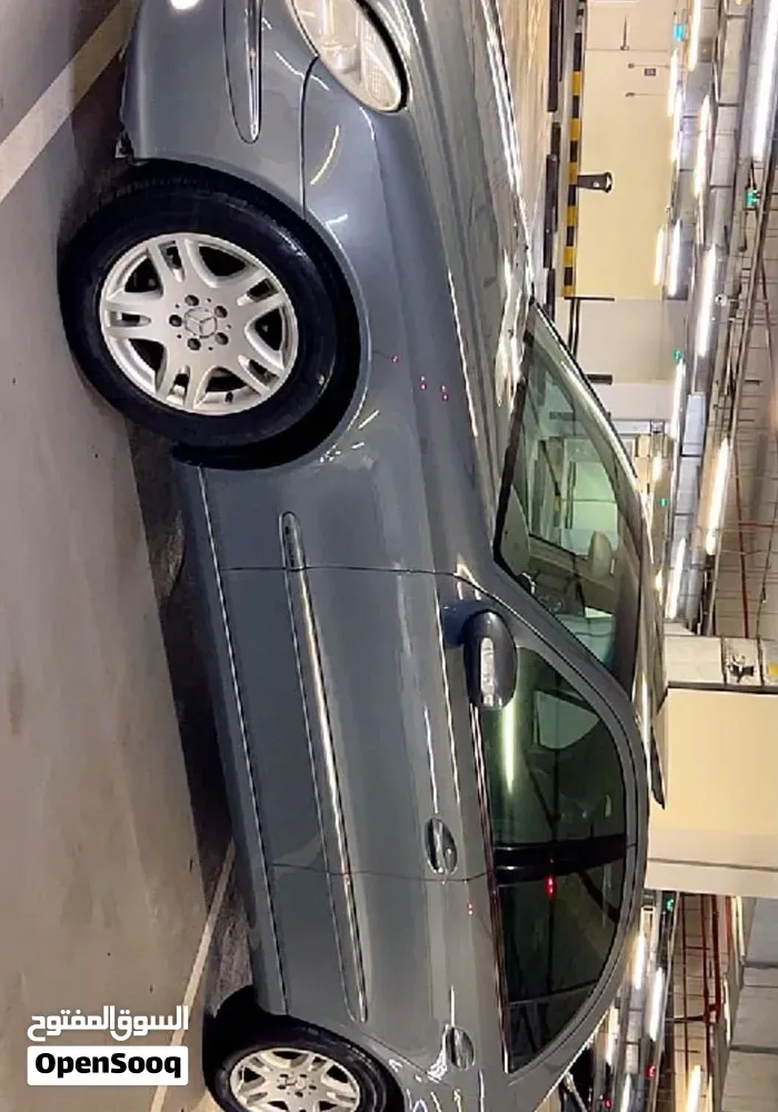 Mercedes-Benz E-Class 2006 photo 3