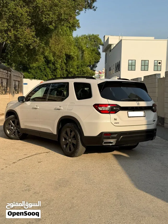 Honda Pilot 2023 photo 4