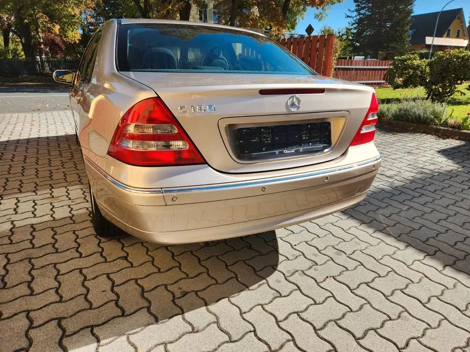Mercedes-Benz C 180 Elegance