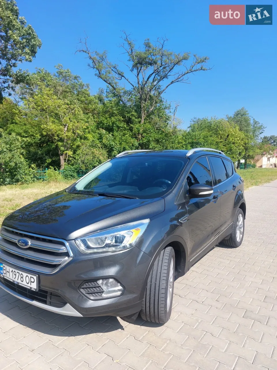 Ford Escape 2016 photo 2