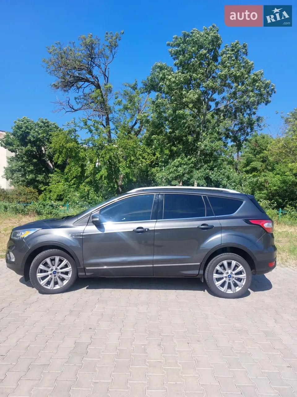 Ford Escape 2016 photo 3