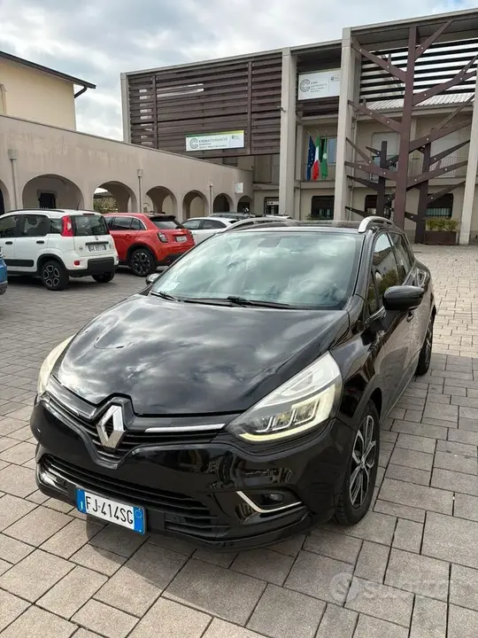 Renault Clio 2017 photo 2