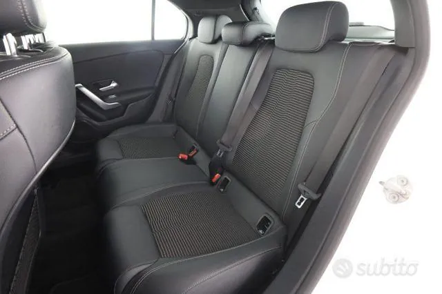 Mercedes-Benz A180 2021 photo 3