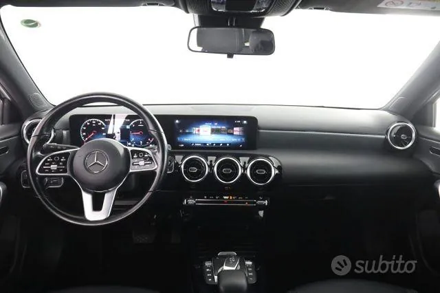 Mercedes-Benz A180 2021 photo 4