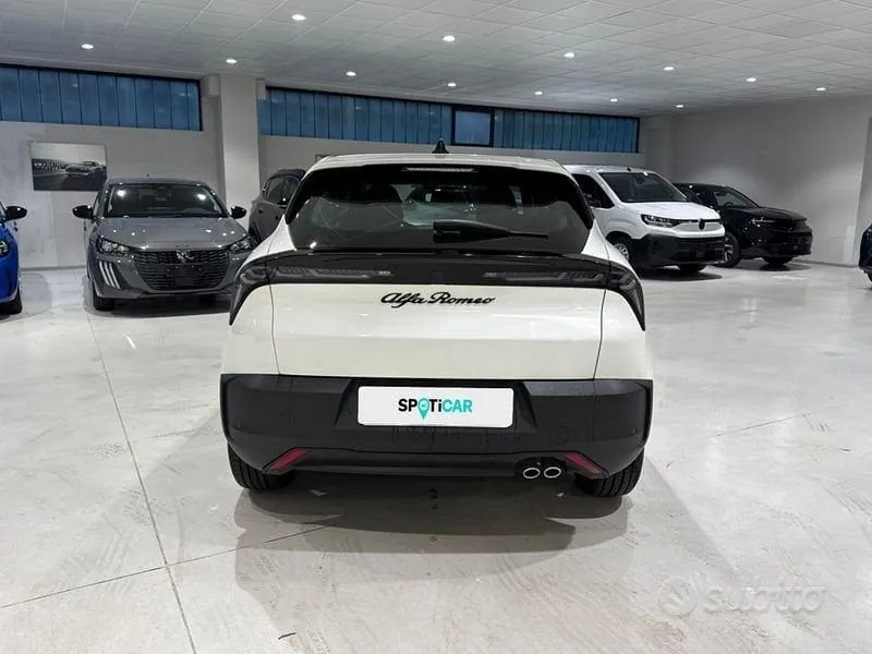 Alfa Romeo Junior 2024 photo 4