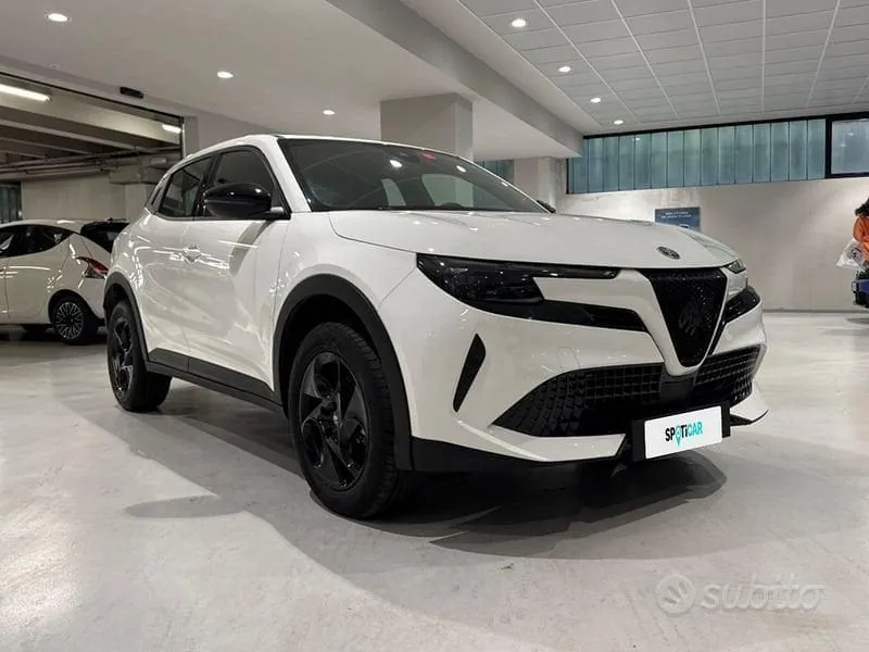 Alfa Romeo Junior 2024 photo 5