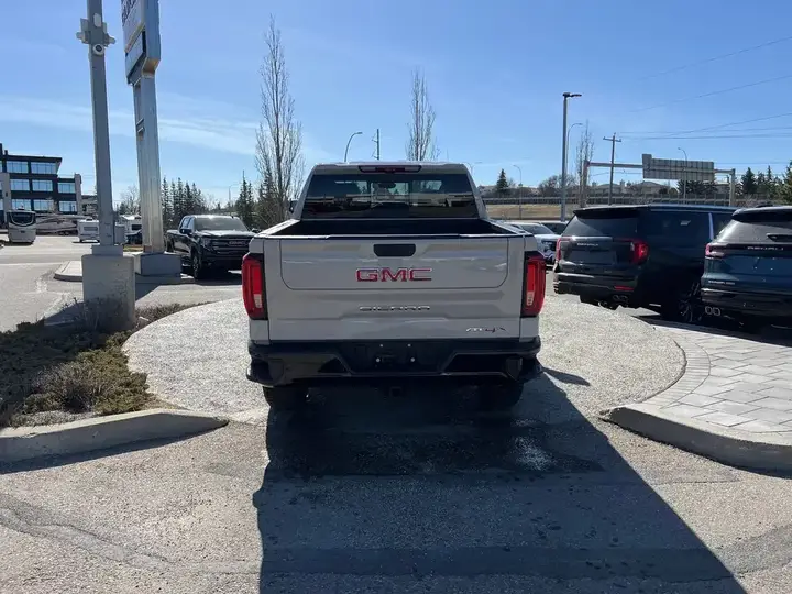 GMC Sierra 1500 2026 photo 4