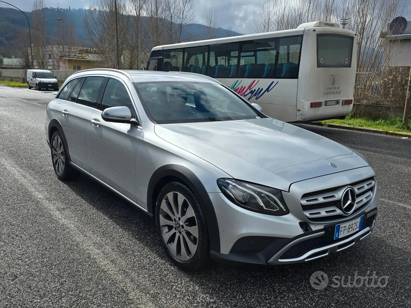 Mercedes-Benz E 220 D