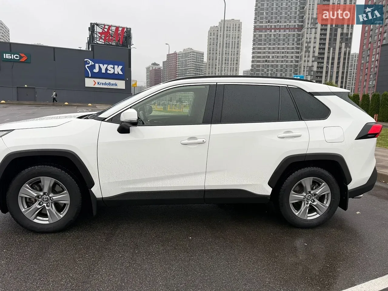 Toyota Rav4 2023 photo 4