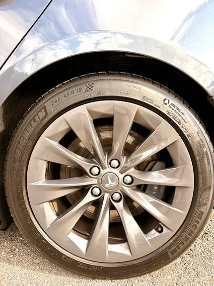 Tesla Model S 2020 photo 5