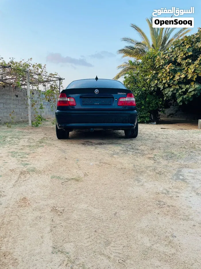 BMW 3 Series 2004 photo 3
