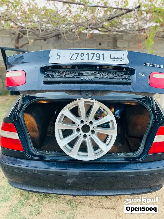 BMW 3 Series 2004 photo 4