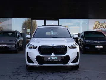 BMW Ix1 2024 photo 3