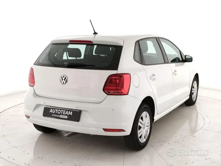 Volkswagen Polo 2015 photo 3
