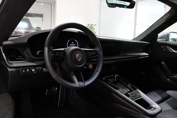 Porsche 911 Carrera 2025 photo 3