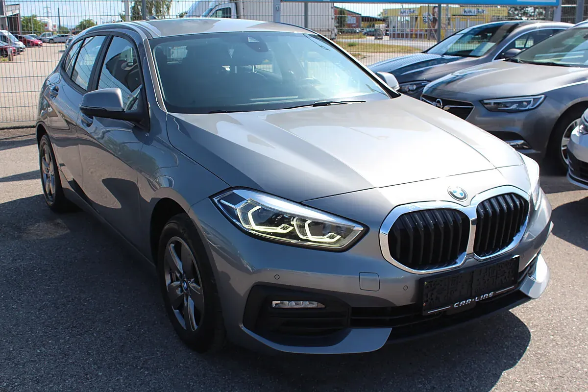 BMW 1 Series 2022 photo 3