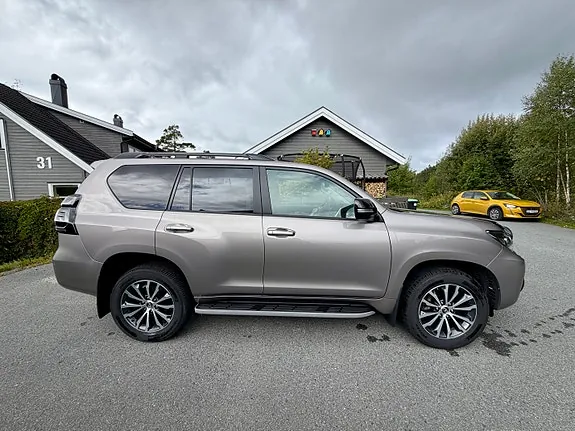 Toyota Land Cruiser 2022 photo 4