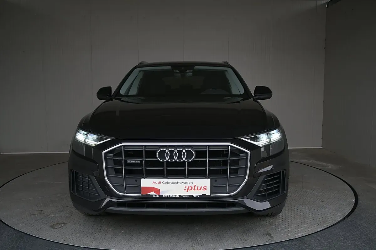 Audi Q8 2019 photo 2