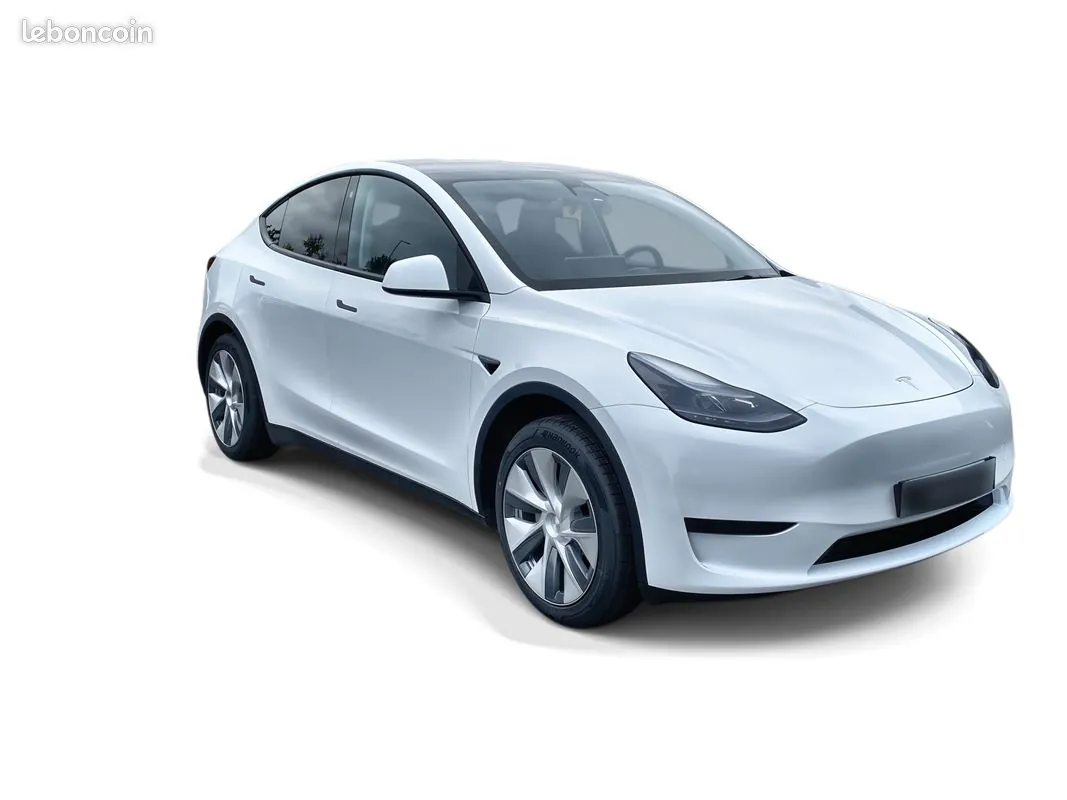 Tesla Model Y 2023 photo 3