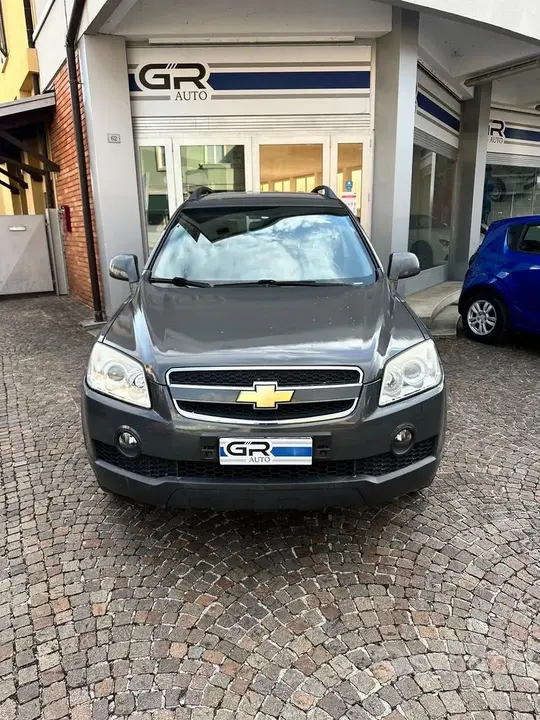 Chevrolet Captiva 2010 photo 2