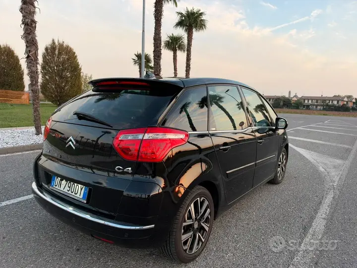 Citroen C4 2008 photo 3