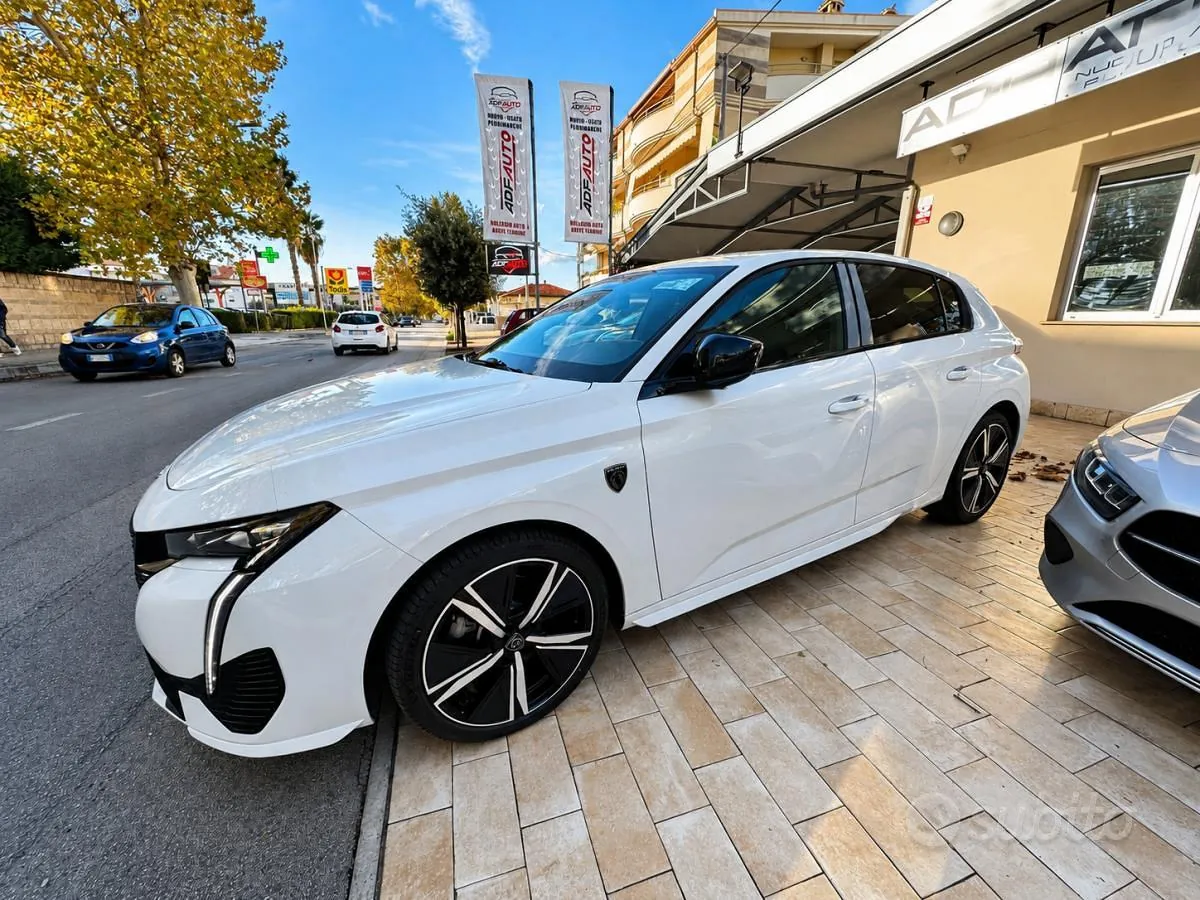 Peugeot 308 2025 photo 2