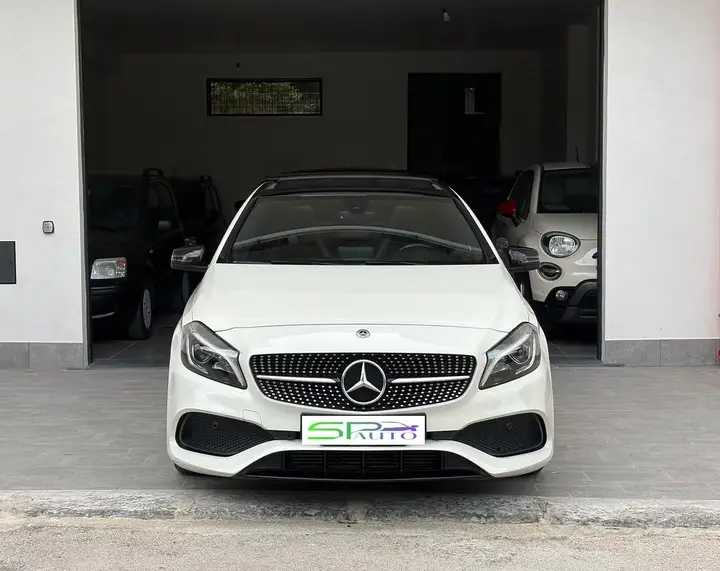 Mercedes-Benz A200 2018 photo 2