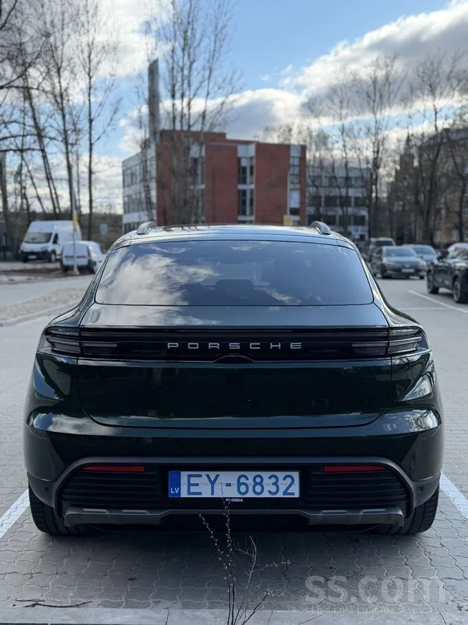 Porsche Macan 2025 photo 3
