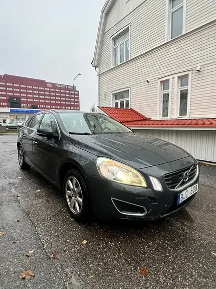 Volvo V60 2011 photo 3