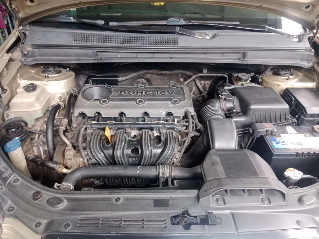 Kia Carens 2013 photo 2