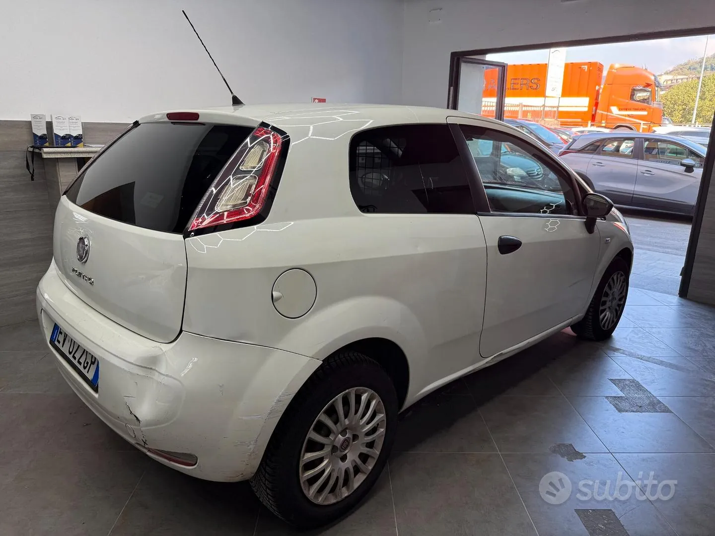 Fiat Punto 2014 photo 3