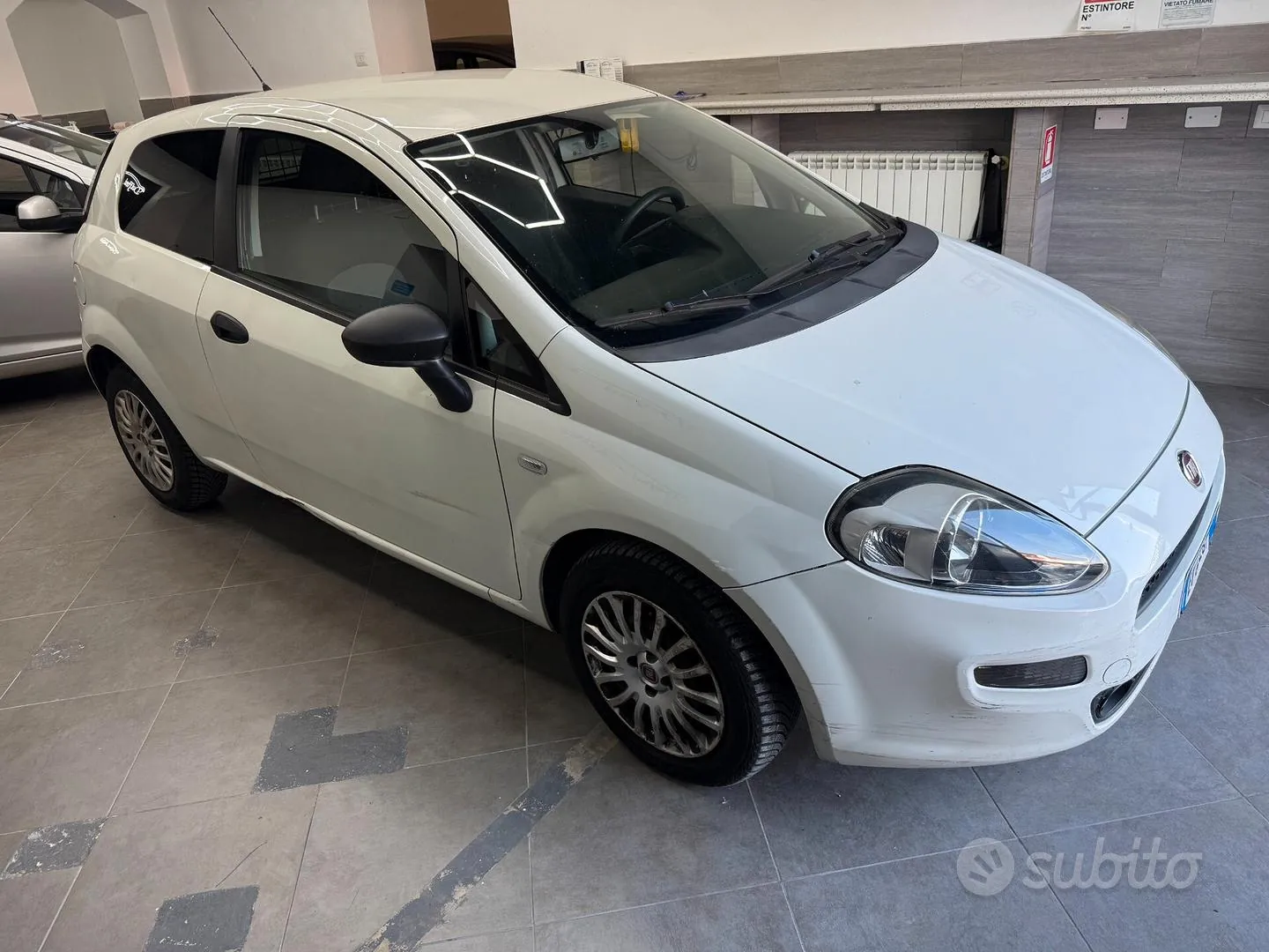 Fiat Punto 2014 photo 4