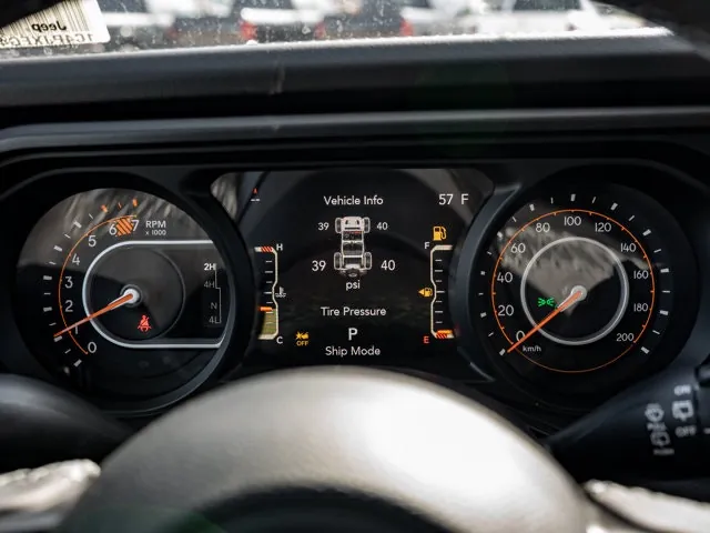 Jeep Wrangler 2026 photo 4