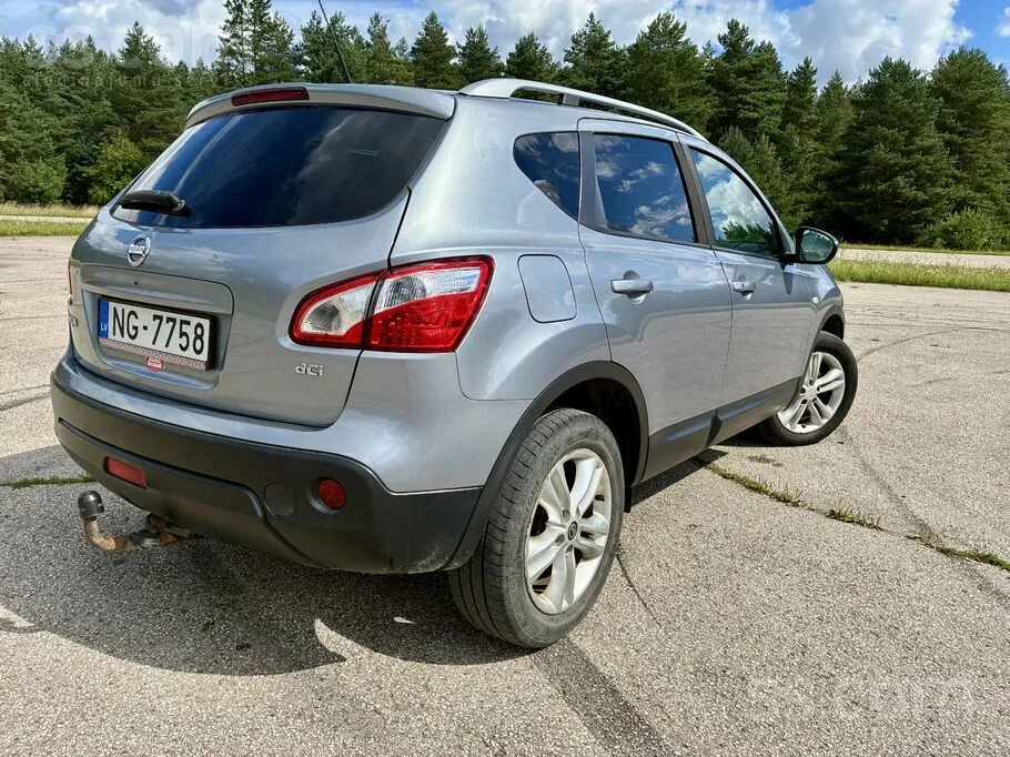 Nissan Qashqai 2011 photo 3