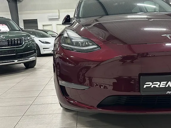 Tesla Model Y 2023 photo 3